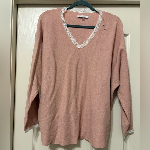 Sioni Sweaters - Sioni Pink V-Neck Sweater with Lace Trim